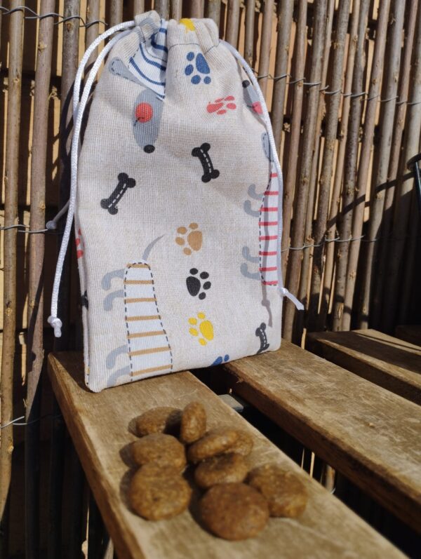 bolsas premios for dogs only