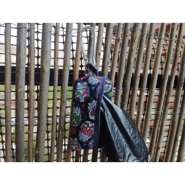 dispensador de bolsas calavera flores